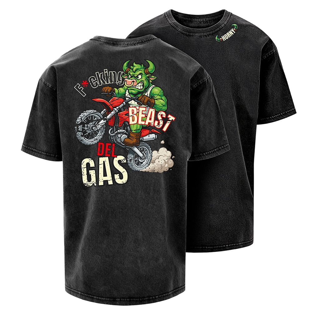 Camiseta 100% de algodón de la colección Horny de Green Horn Burger con una ilustración sobre motocross